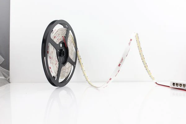 工場卸売価格超明るい 3528 高密度 LED ストリップ